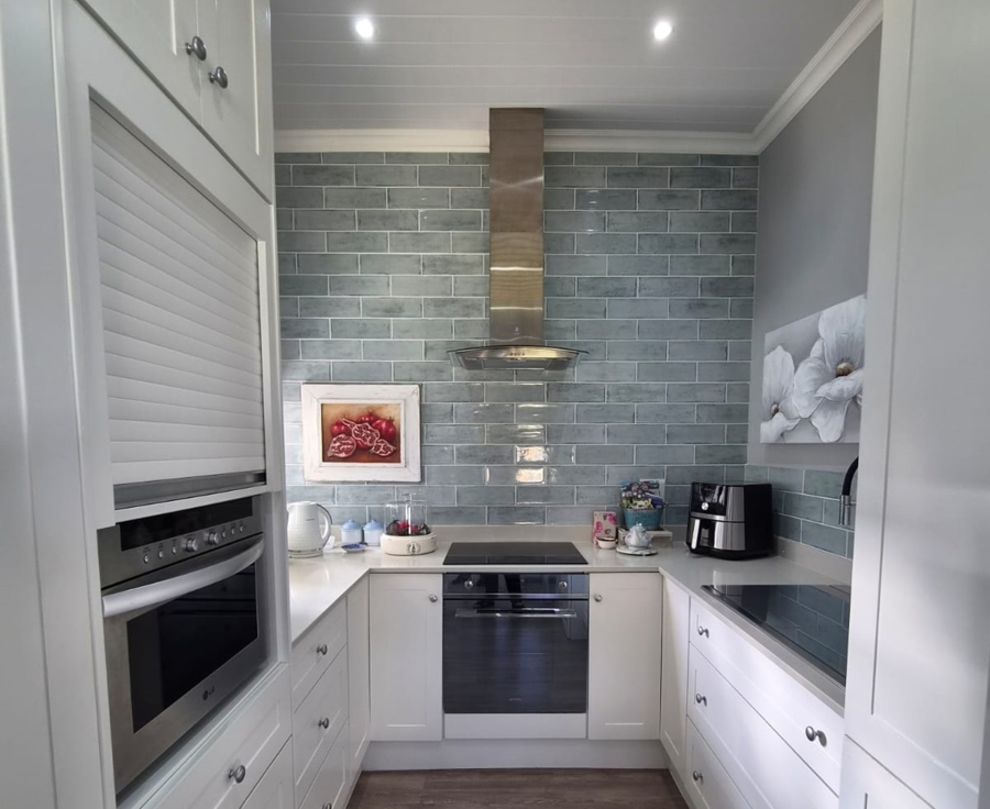 2 Bedroom Property for Sale in Struisbaai Western Cape
